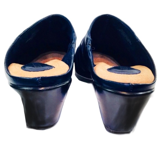 Michelle D Womans Mule Steff Navy Leather Clog 6.5 - Picture 5 of 6